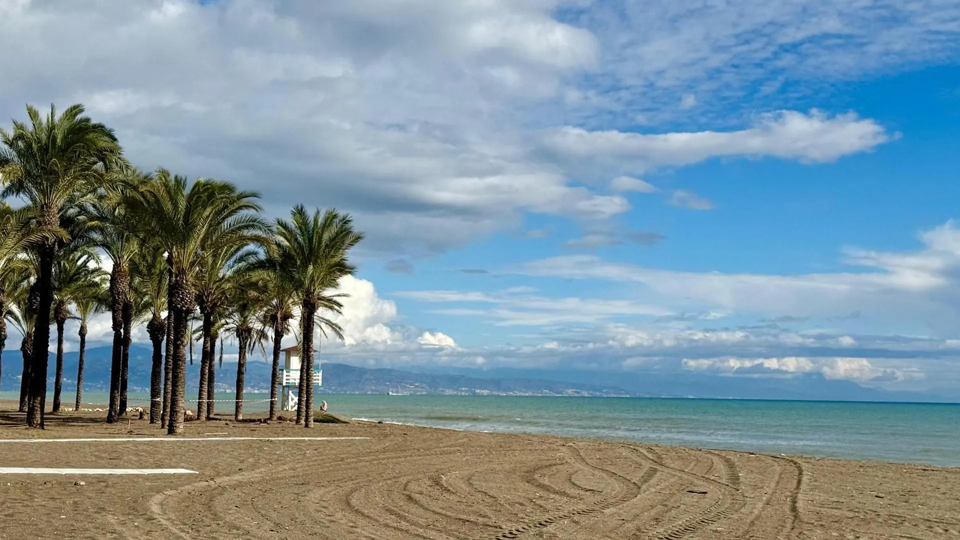 Apartment Carihuela En Primera Linea De Playa Con Vistas Y Garaje! C Torremolinos